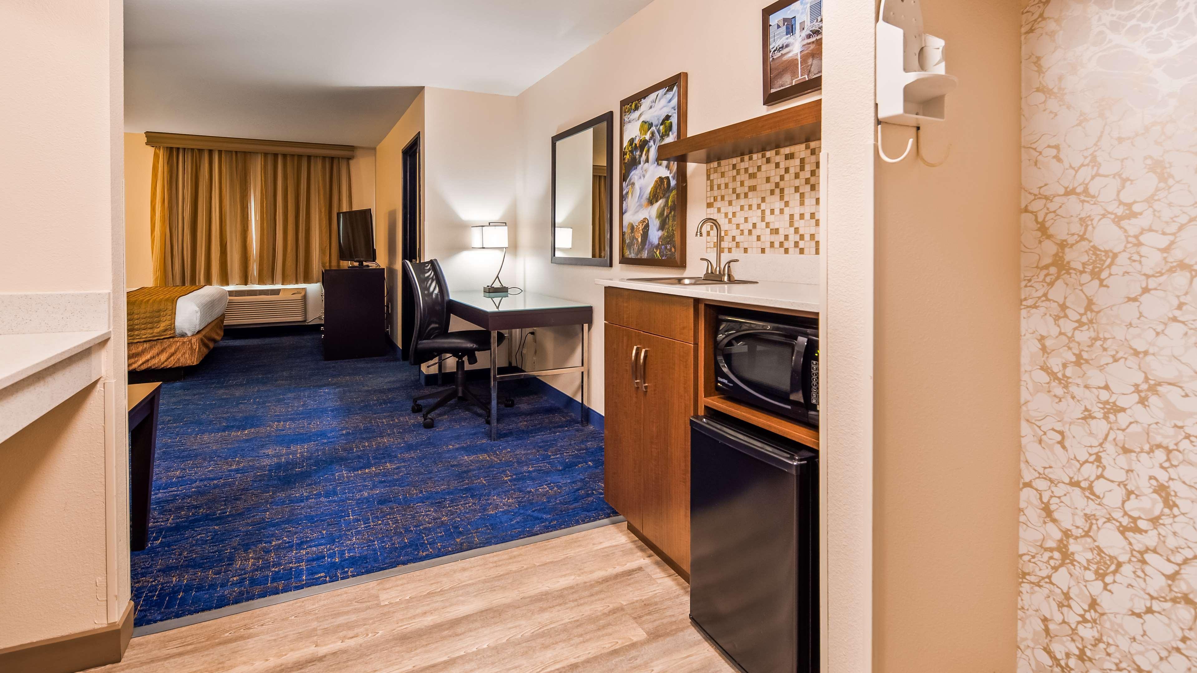 Best Western Plus Executive Hotel & Suites Sulphur Esterno foto